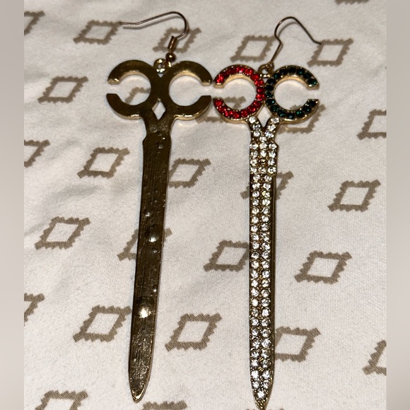 Fashion Boutique Earrings - Never Worn - Picture 2 of 2